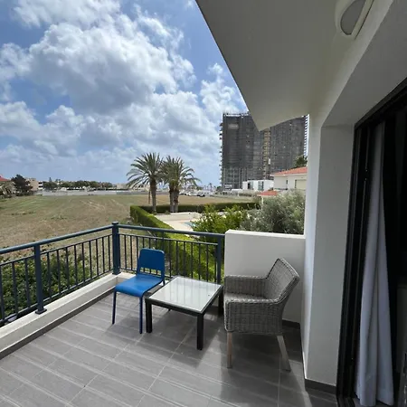 Ambrosia Gardens,3 Bedroom Corner Townhouse, Sea View Apartament *